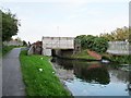 SO9087 : Bridge at the tail of lock 1, Stourbridge canal by Christine Johnstone