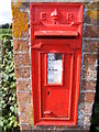 TM3384 : St.Peter Edward VII Postbox by Geographer