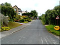 Up Old School Hill, Mynydd-bach 