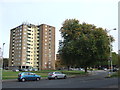 TL0449 : Block of flats in Bedford by Malc McDonald