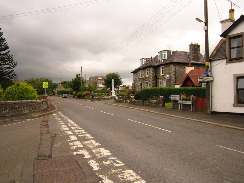 Borgue Village © Chris McAuley cc-by-sa/2.0 :: Geograph Britain and Ireland