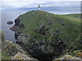 NA7246 : Flannan Isles: lighthouse and northern cliffs by Chris Downer