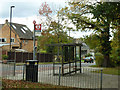 Lonsdale Drive, Highlands School bus stop