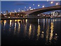NS5764 : Kingston Bridge at sunset by Patrick Mackie