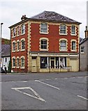 SO2872 : Elaine's Beauty Spot, 1 Bridge Street, Knighton, Powys by P L Chadwick
