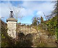 Woodeaton Quarry Gates