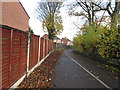 A path leading to Warren Walk