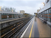 TQ3383 : Haggerston station by Marathon