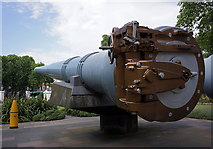TQ3179 : Giant gun in the forecourt of Imperial War Museum by Anthony O'Neil