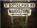 TQ5255 : Pre 1933 direction sign on St Botolph's Road, Sevenoaks by David Howard