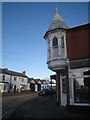 Corner turret, Station Road/High Street