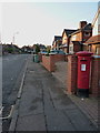 Georgian postbox on Alumwell Road