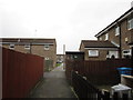 Grantham Avenue towards Sapperton Close Hull