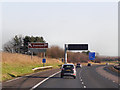 SP5329 : Southbound M40, near Fritwell by David Dixon