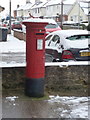 Yeovil: postbox № BA20 27, West Coker Road