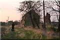 Footpath with barn and ruin