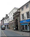 Brecon: High Street between Castle Street and Lion Street