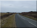 NZ2398 : Minor road towards Broomhill by JThomas