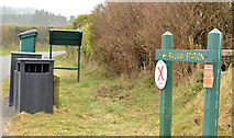 J4582 : Railway station direction sign, Helen's Bay by Albert Bridge