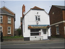 SU4896 : Salami's Fish Bar in Ock Street, Abingdon-on Thames by peter robinson