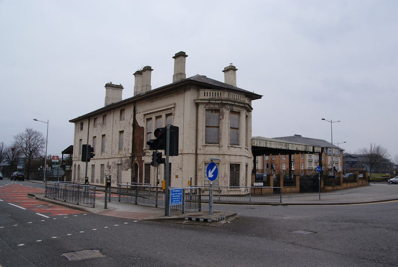 Cardiff Bay railway station © Bill Boaden cc-by-sa/2.0 :: Geograph ...