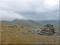 NO1575 : Cairn above Bàthach Beag by Alan O'Dowd