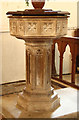 St Martin, Wootton - Font