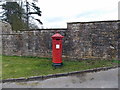 ST6899 : Replica Victorian postbox, Berkeley by Jaggery
