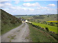 Approaching Heathylee House Farm