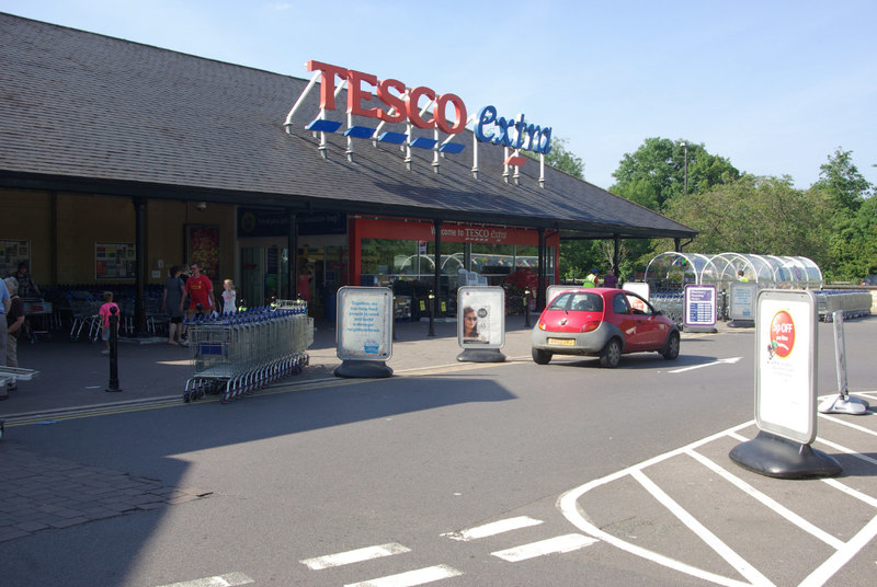 Tesco, Cirencester © Stephen McKay cc-by-sa/2.0 :: Geograph Britain and ...