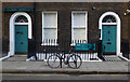 TQ3082 : Charles Dickens Museum and bicycle, Doughty Street by Jim Osley