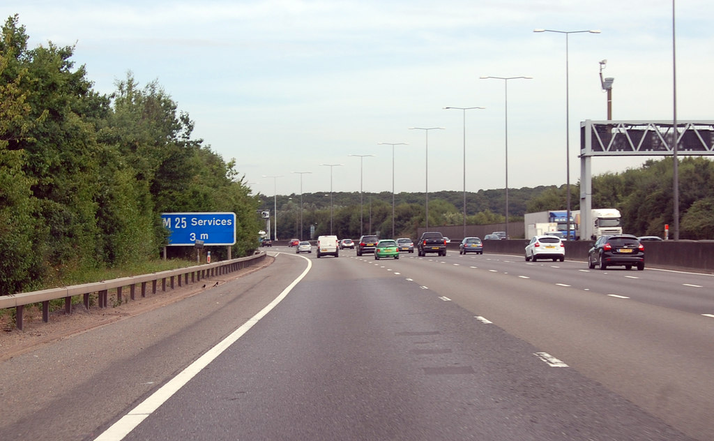 M25 Services In 3 Miles © Julian P Guffogg Cc-by-sa/2.0 :: Geograph ...