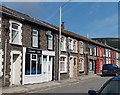 Kieranz Kutz Barbers, Pontygwaith