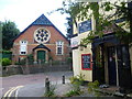 Chapel and disused pub in Brasted