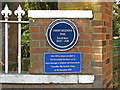 Blue plaque, Berkyn Manor Farm