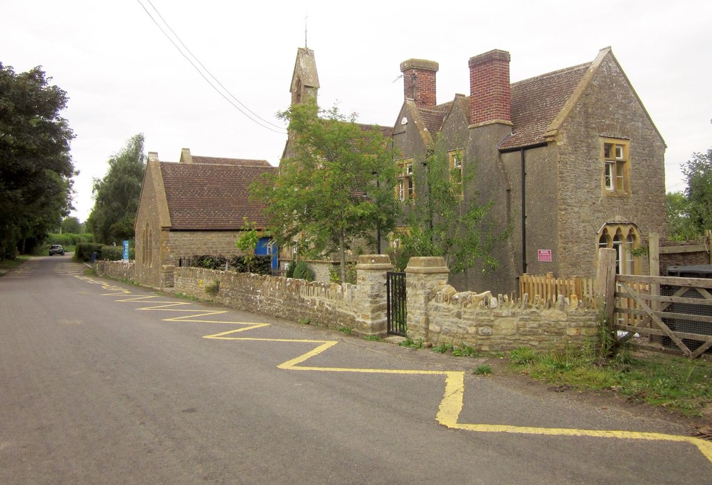 Horsington Church of England Primary... © Derek Harper cc-by-sa/2.0 ...