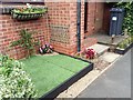 Mini-front garden and deck, William Tarver Close