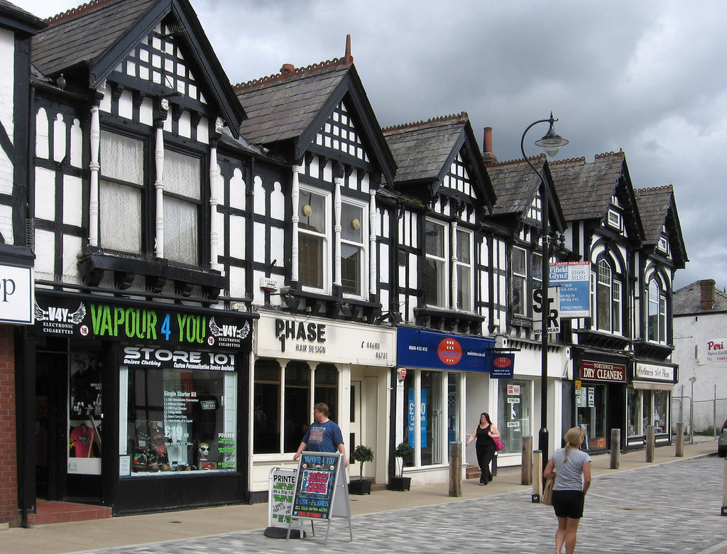 Northwich - shops opposite Meadow Street... © Dave Bevis cc-by-sa/2.0 ...