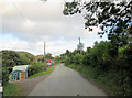 Un-named lane enters Cefn Canol