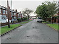 Ruskin Avenue - looking towards Bradford Road