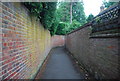 Walled footpath