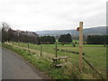 Footpath towards Ilkley via the golf course