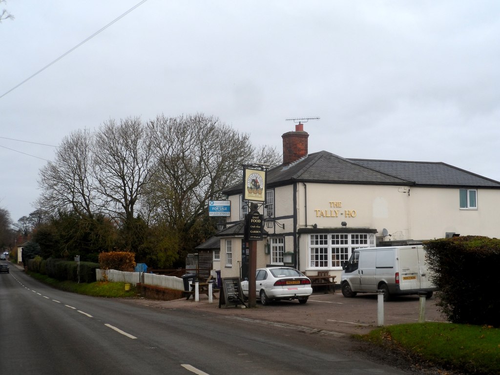 The Tally Ho pub, Barkway © Bikeboy cc-by-sa/2.0 :: Geograph Britain ...