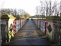 Dobson footbridge, Queen