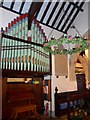 St John the Baptist, Northwood: organ