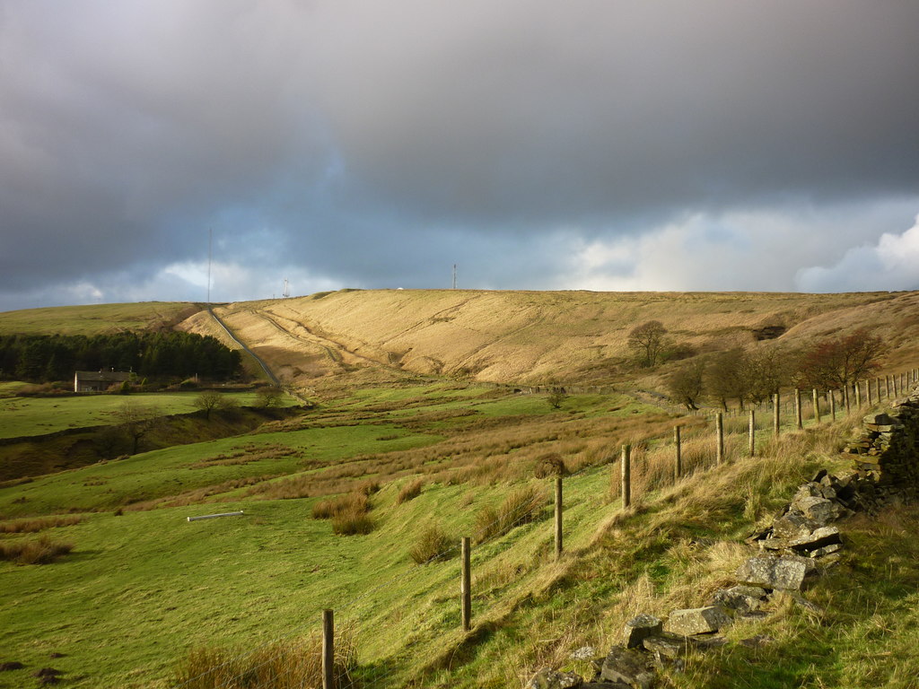 New Laithe and Hameldon Hill © Carroll Pierce cc-by-sa/2.0 :: Geograph ...