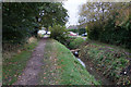 Path leading to County Road North, Hull