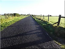 H5572 : Gap Road, Bracky by Kenneth  Allen