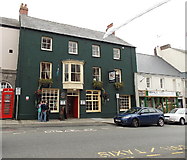 SM9801 : The Old Kings Arms Hotel, Pembroke by Jaggery
