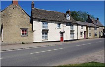 SP2704 : Red Lion House (the former Red Lion), Main Road, Alvescot, Oxon by P L Chadwick